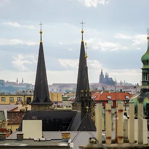 Rooftop Planet Otel Prag